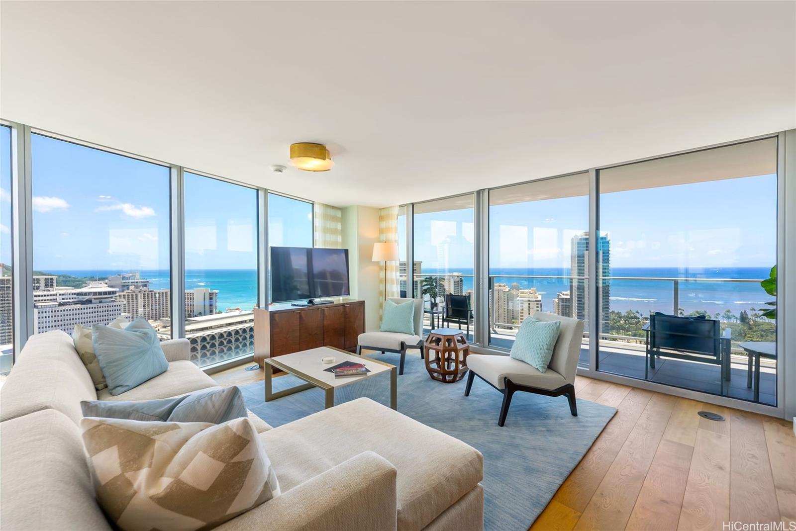 弊社リスティング物件のご紹介「ザリッツカールトンレジデンス#3007」